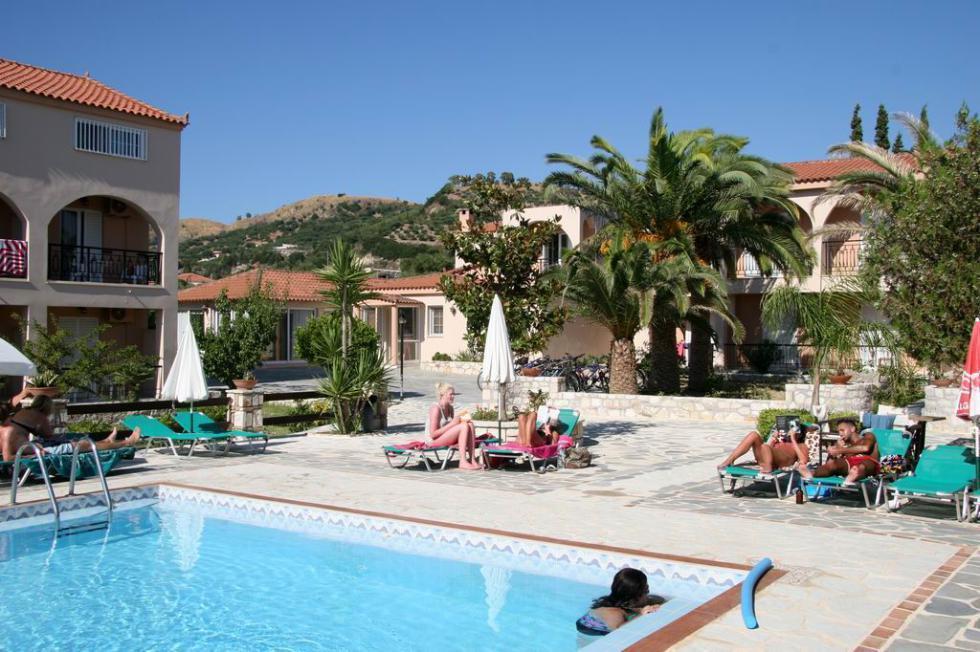 Daniel Hotel (Adults Only) กาลามากี ภายนอก รูปภาพ